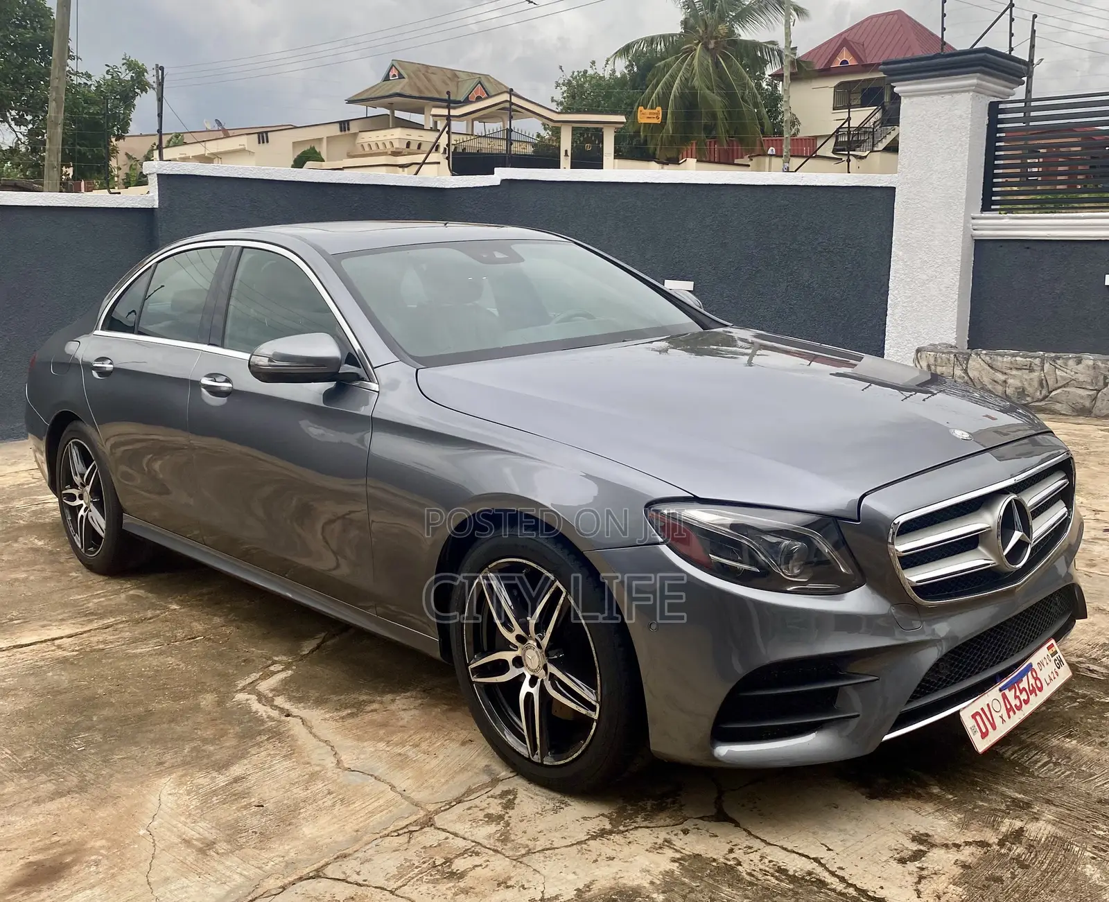 Mercedes-Benz E300 4Matic AWD Sedan (2.0L 4cyl 9A) 2017 Gray