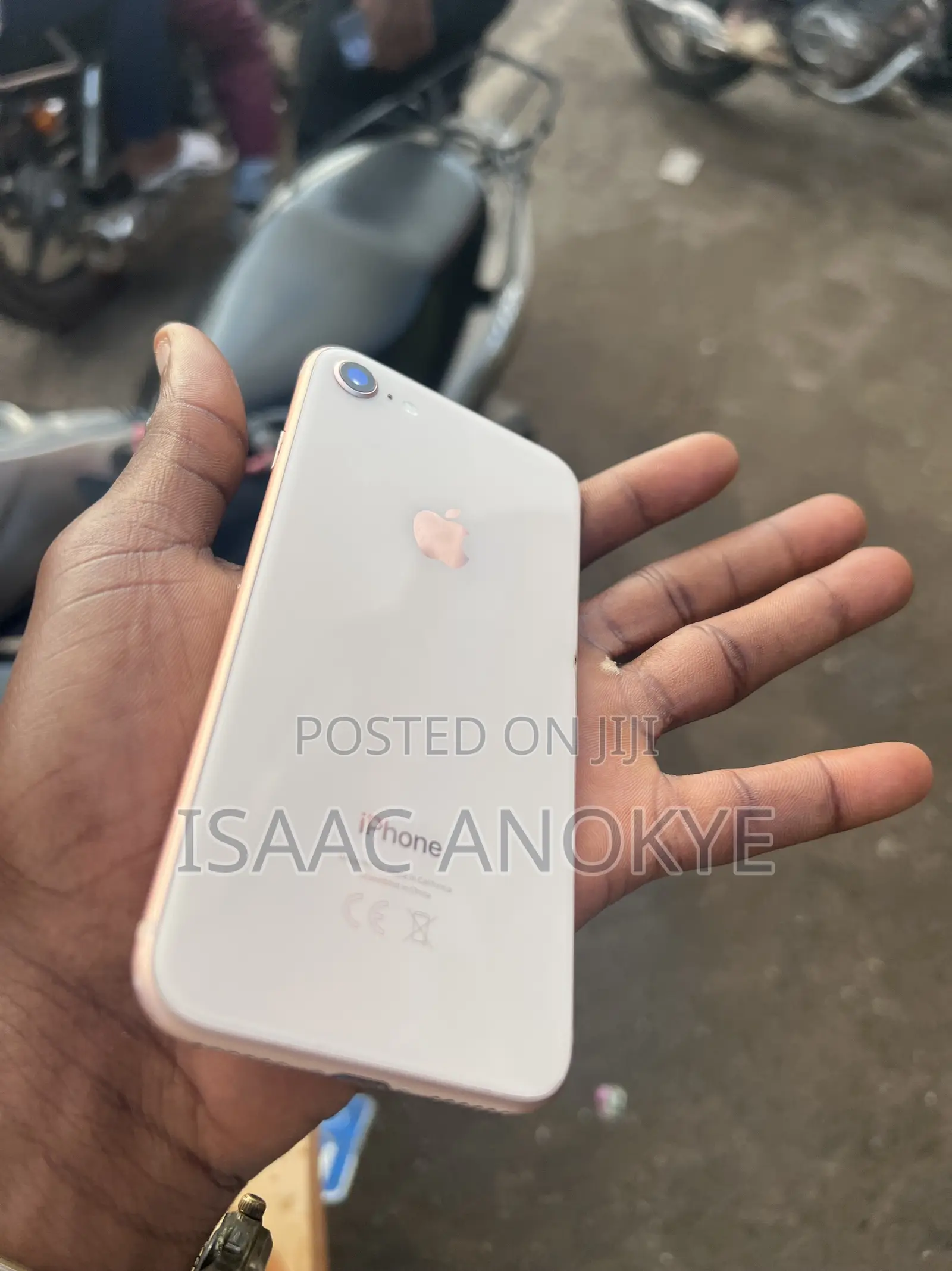 Apple iPhone 8 64 GB Gold