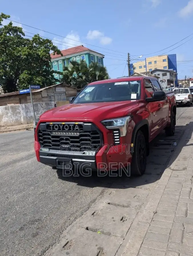 Toyota Tundra SR5 2022 Red