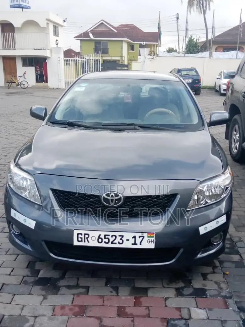 Toyota Corolla 2010 Gray