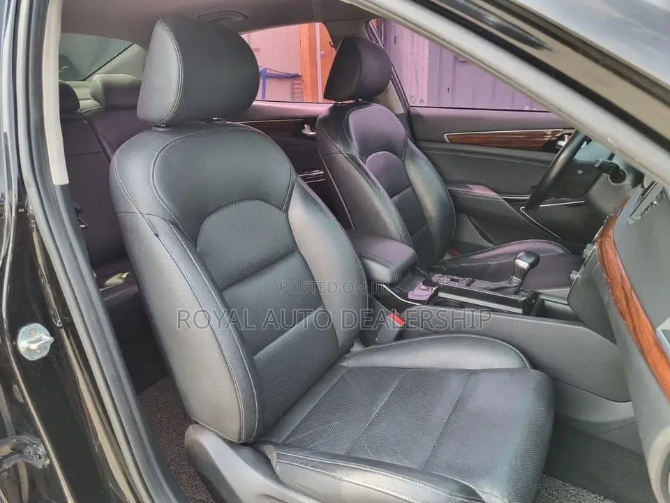 Car 2016 Black