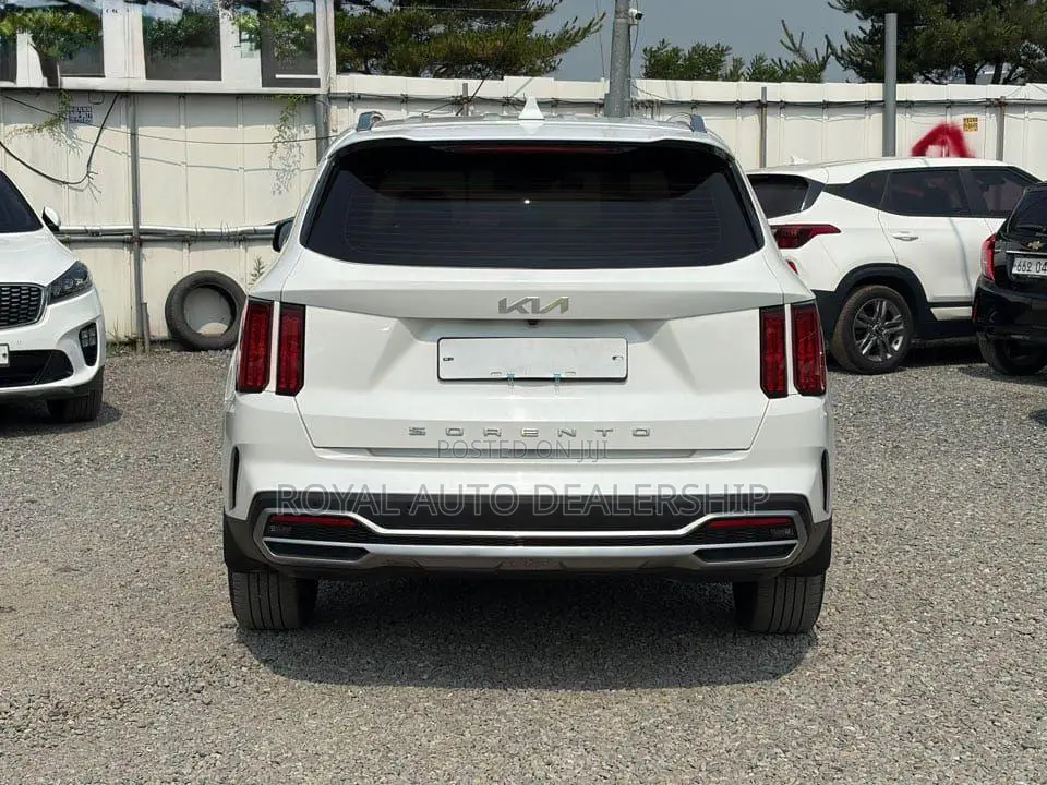 Kia Sorento S 2022 White