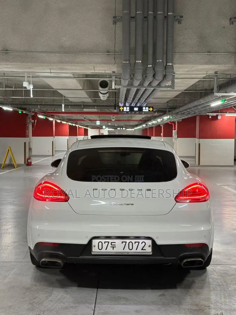 Porsche Panamera 2014 White