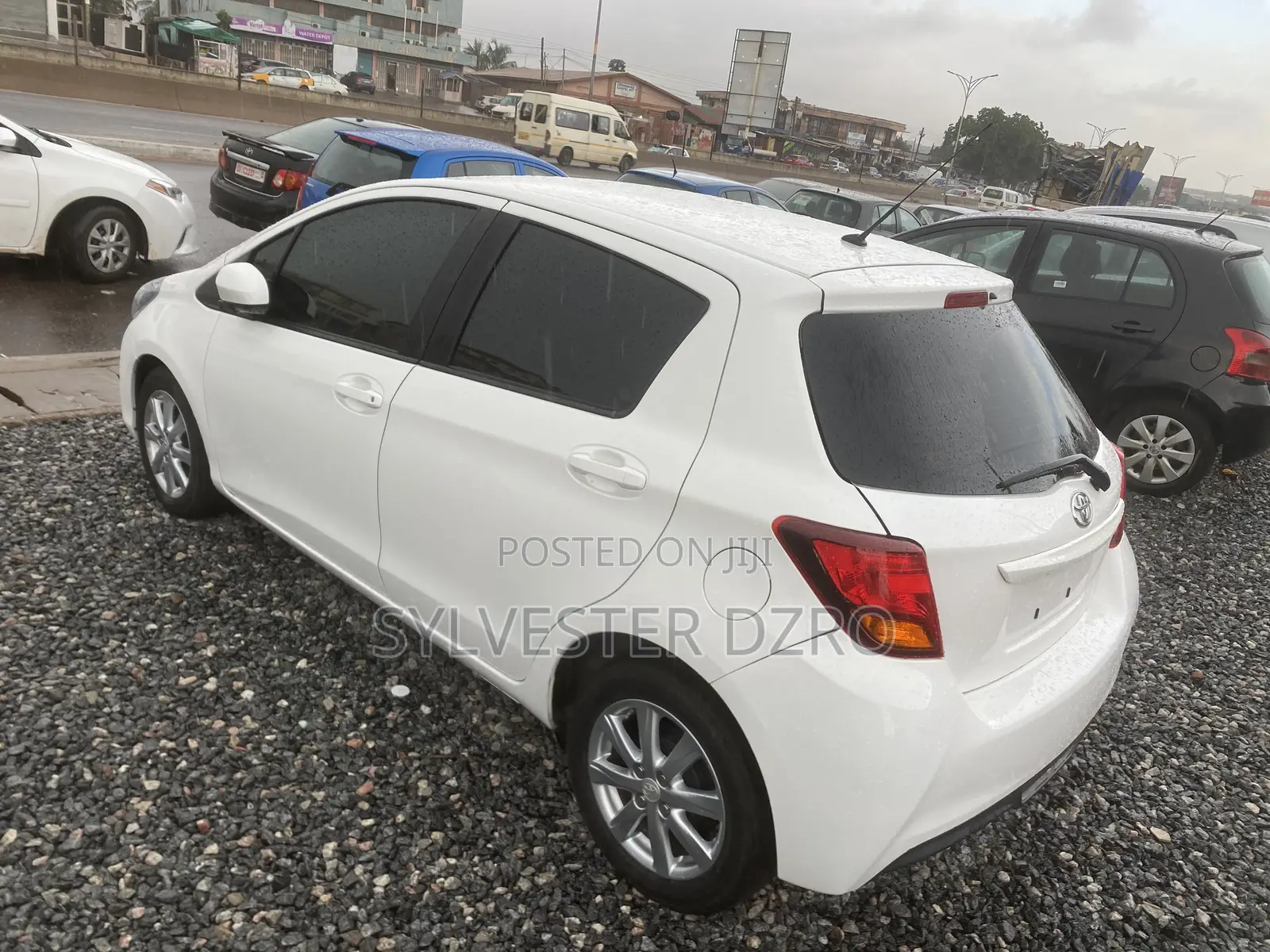 Toyota Yaris 2015 White
