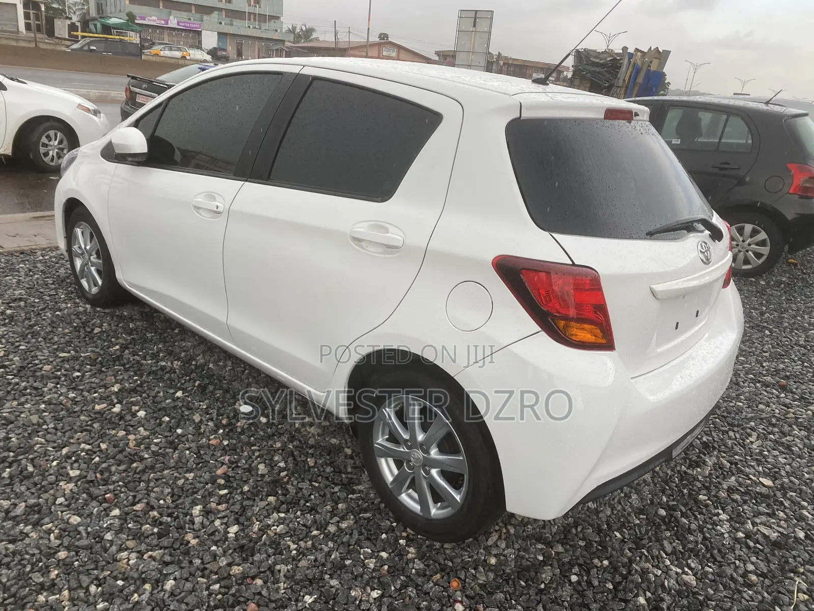 Toyota Yaris 2015 White