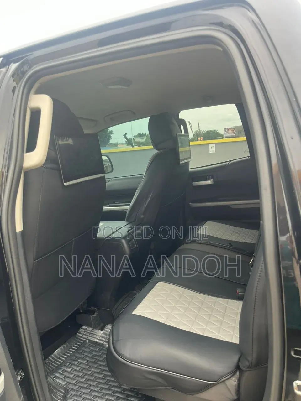 Toyota Tundra 2018 Black