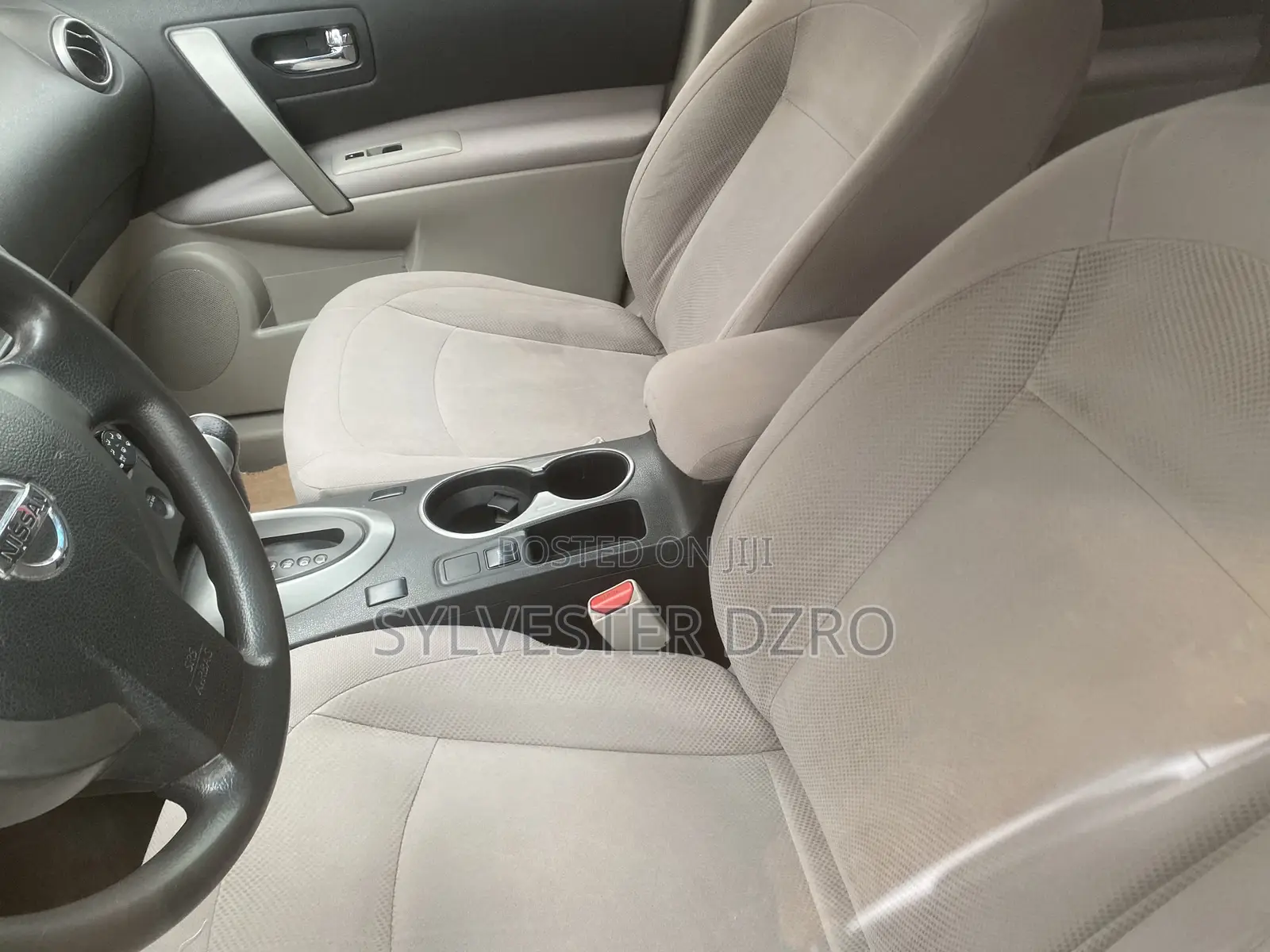 Nissan Rogue SV 2012 Silver