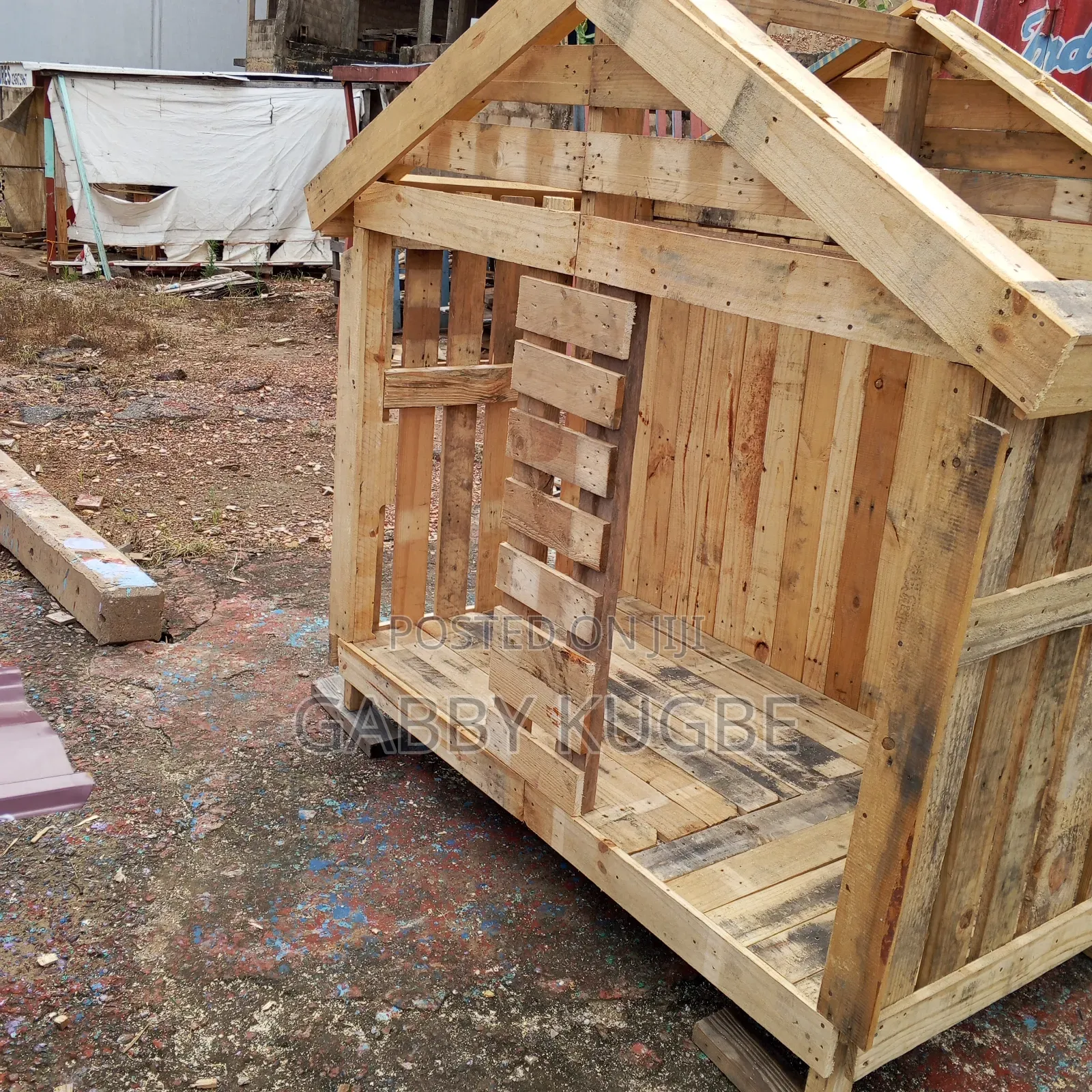 Quality Nice Dog Cage Available.