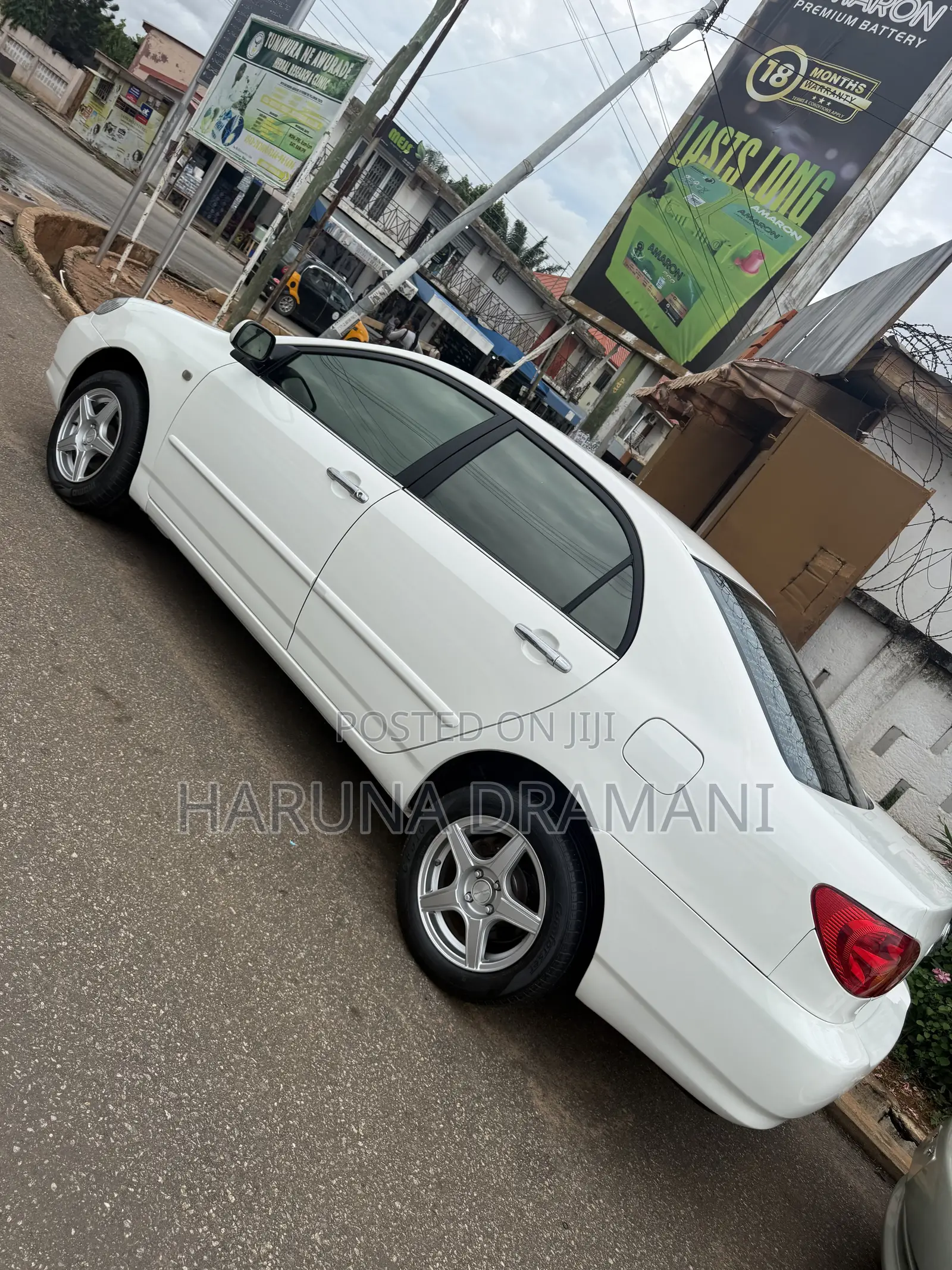 Toyota Avensis 2009 White