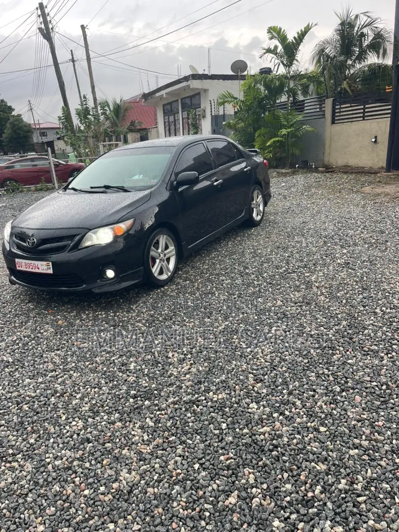 Toyota Corolla S 4dr Sedan (1.8L 4cyl 4A) 2013 Black