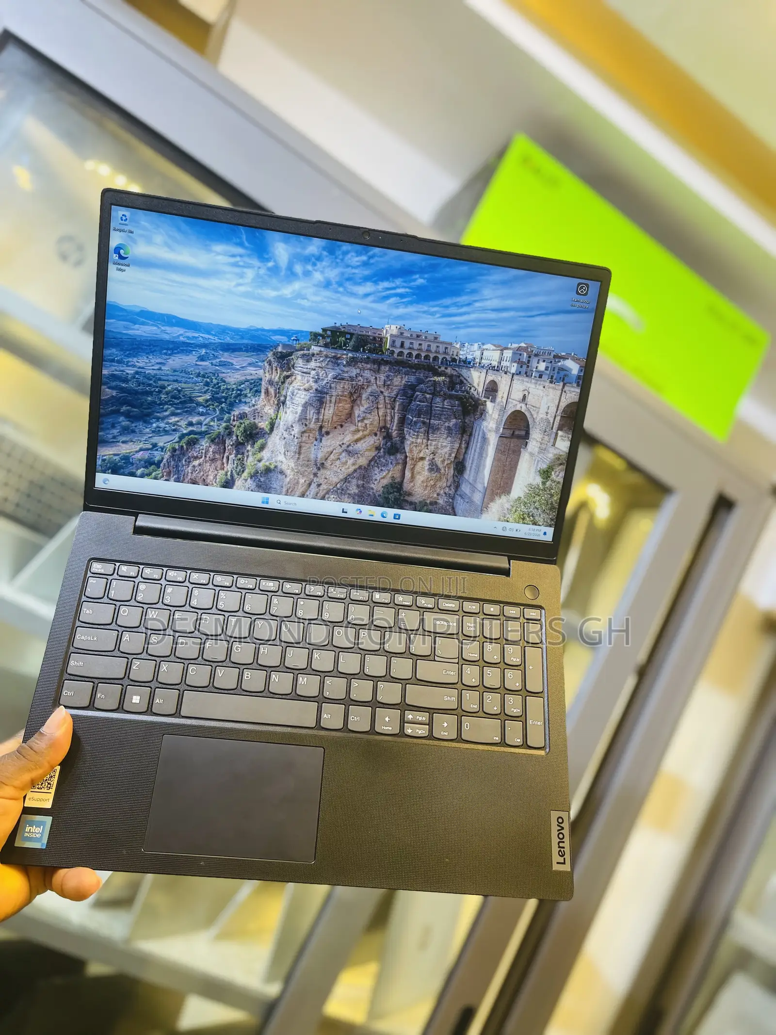 Laptop Lenovo Ideapad 3 16GB Intel Celeron SSD 256GB