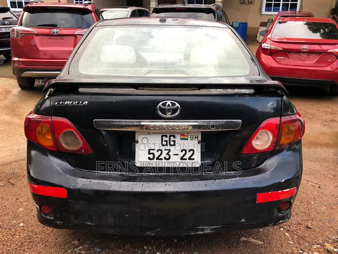 Toyota Corolla 2010 Black