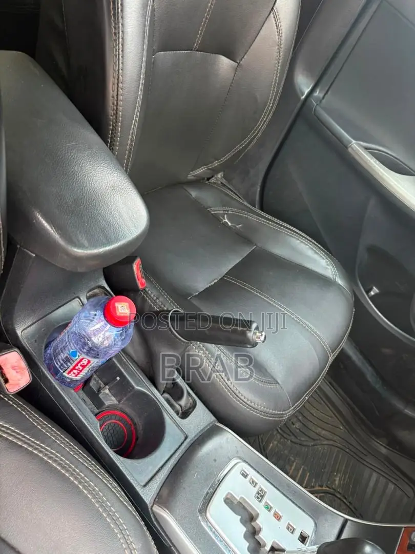 Toyota Corolla S 4dr Sedan (1.8L 4cyl 4A) 2013 Red