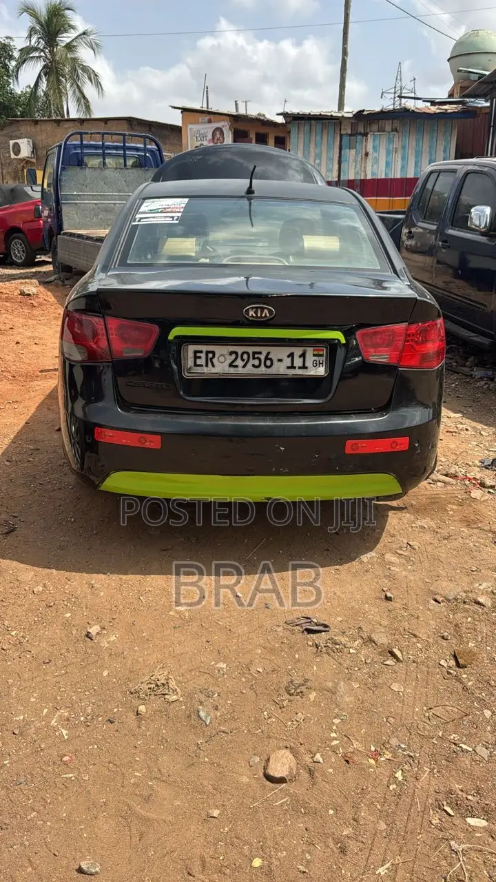 Kia Forte LX Sedan 2011 Black