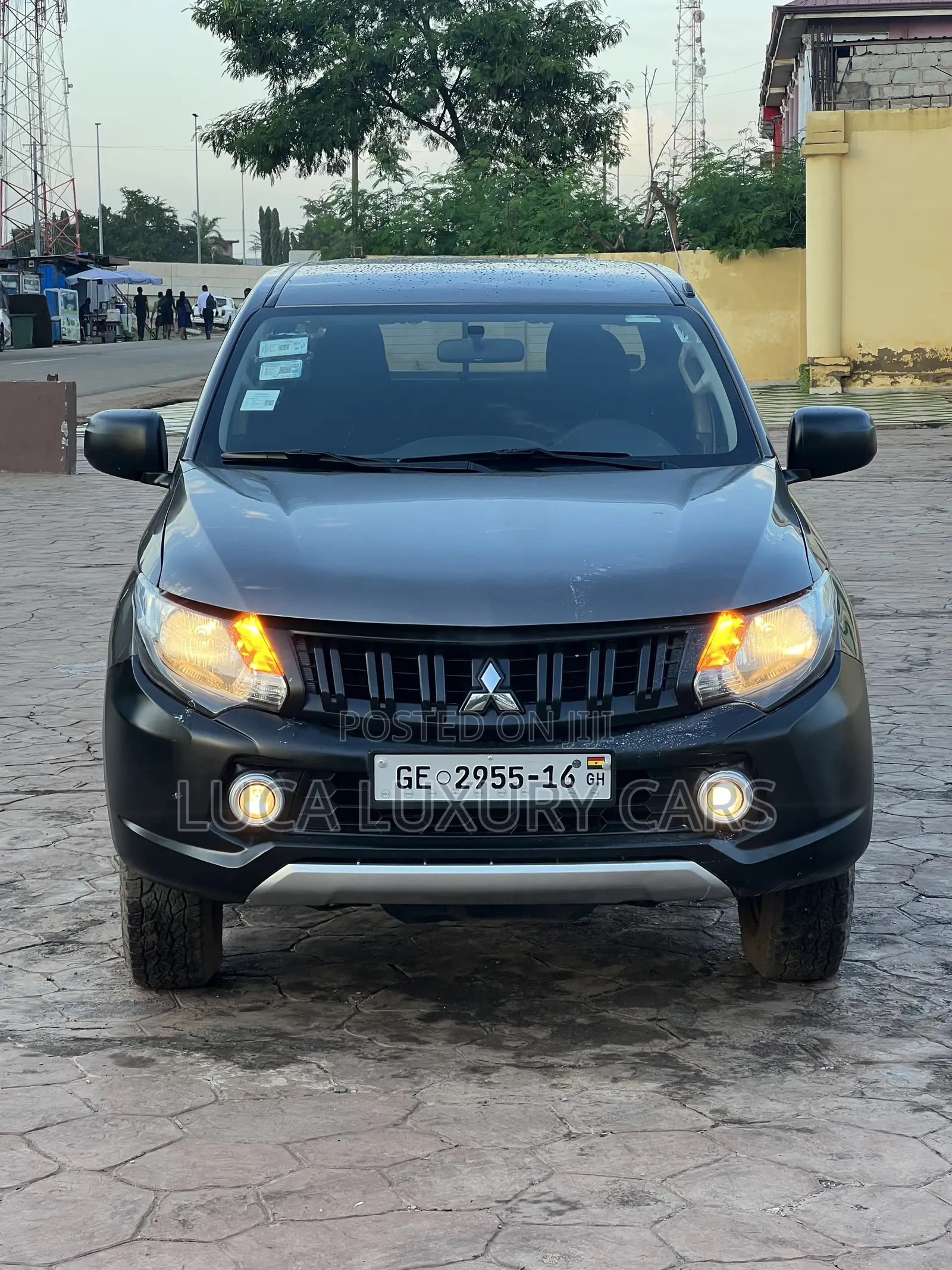 Mitsubishi L200 2016 Green