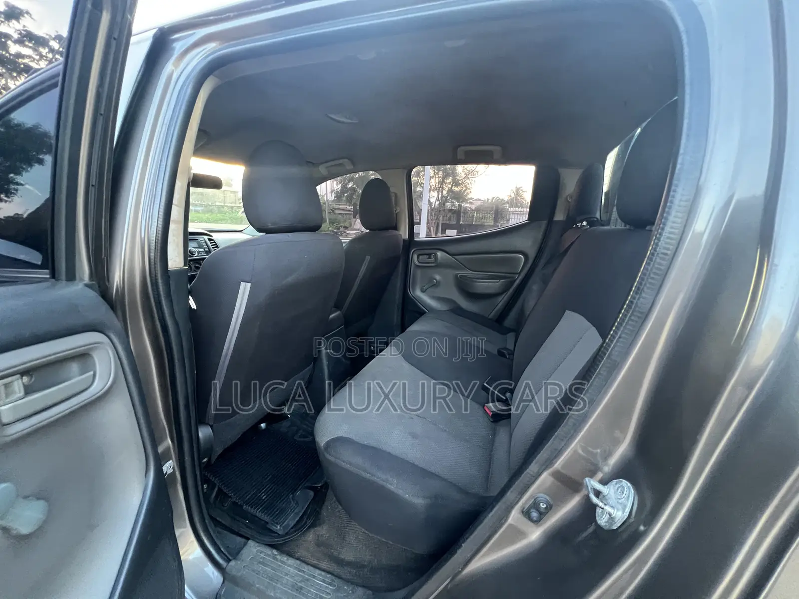 Mitsubishi L200 2016 Green