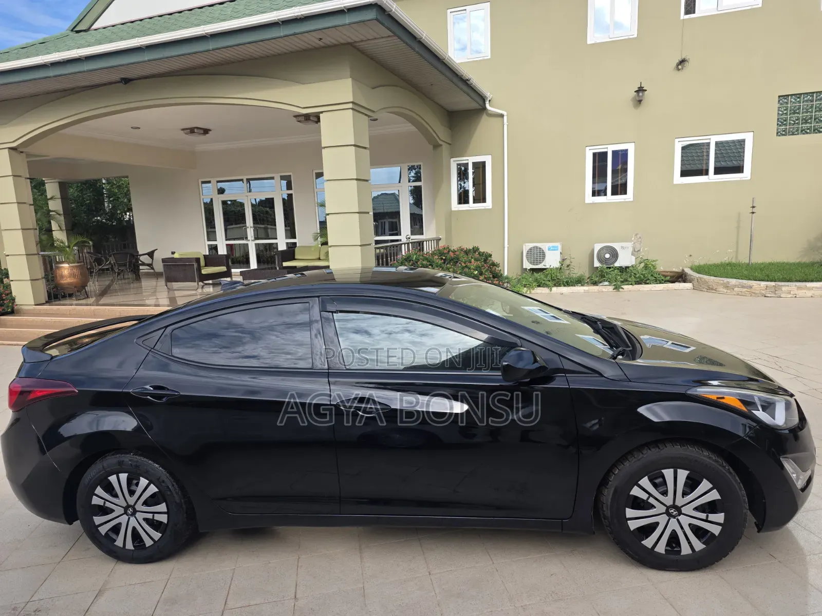 Hyundai Elantra SE Sedan FWD (1.8L 4cyl 6A) 2016 Black