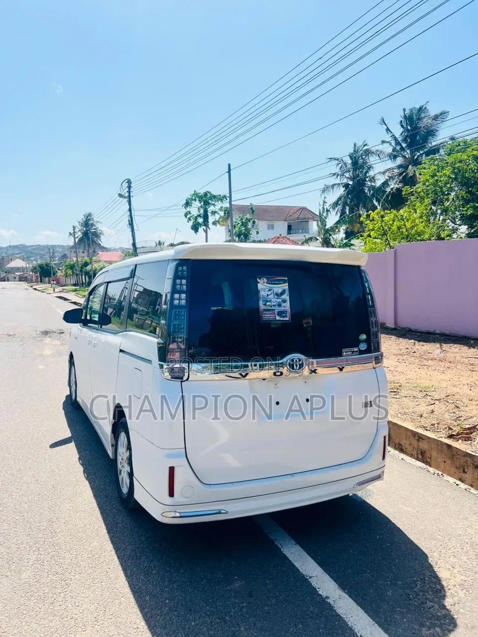 Toyota Voxy 2015 White