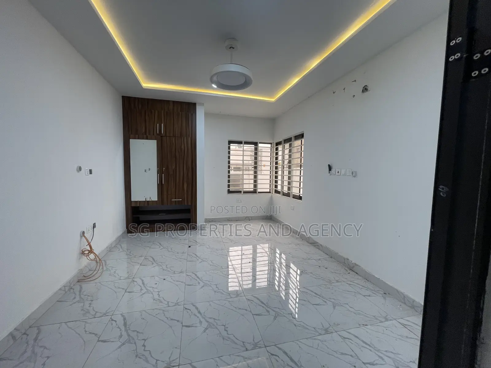 2bdrm House in Lashibi, Sakumono for sale