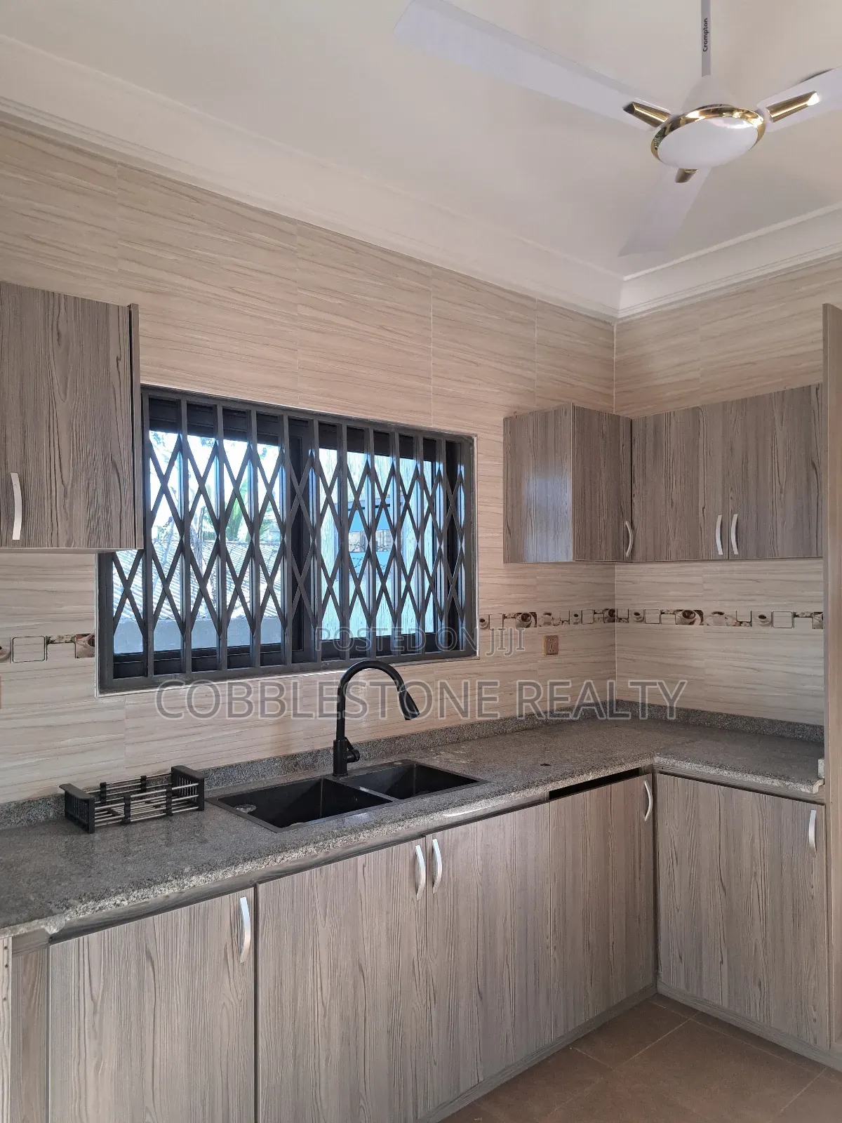 3bdrm Apartment in GREDA Estate for rent