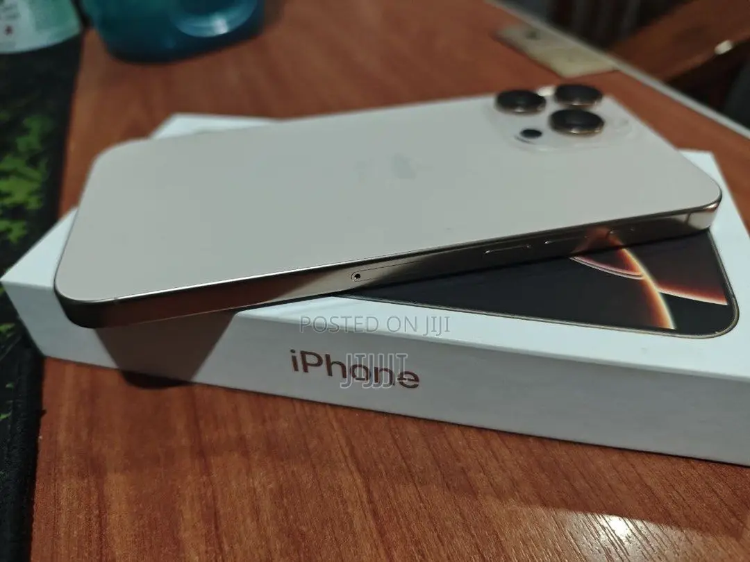 Apple iPhone 16 Pro Max 512 GB Gold