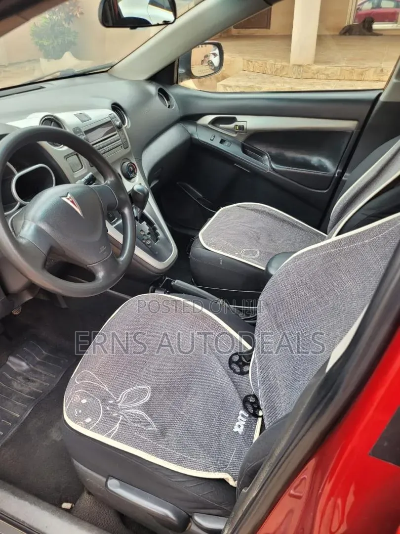 Pontiac Vibe 2009 Red