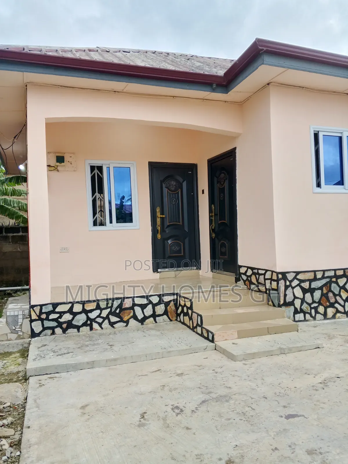 Studio Apartment in Mighty Homes, Bluetop Estate for rent