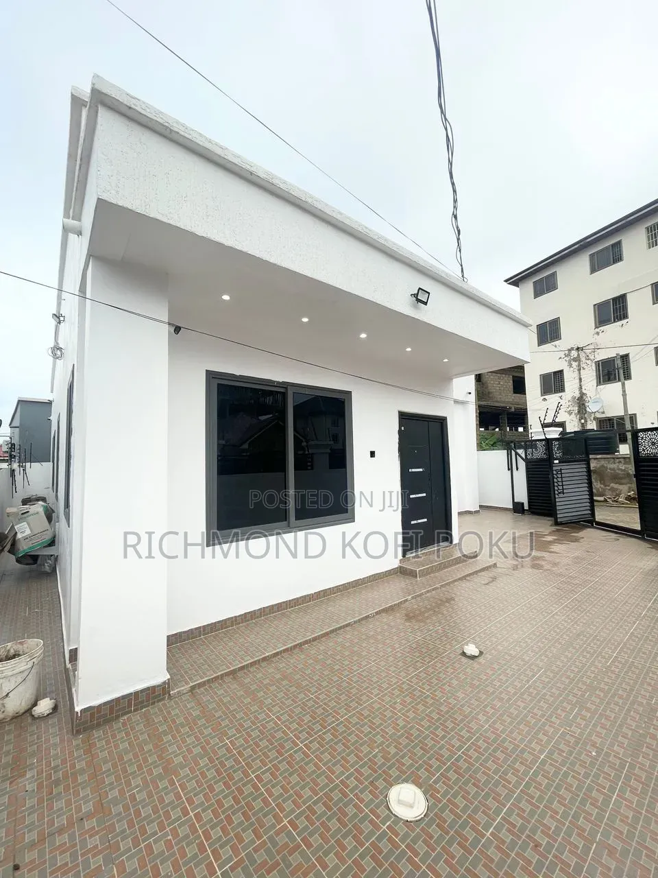 3bdrm House in Kofi'S Realty, Baatsona Total for sale