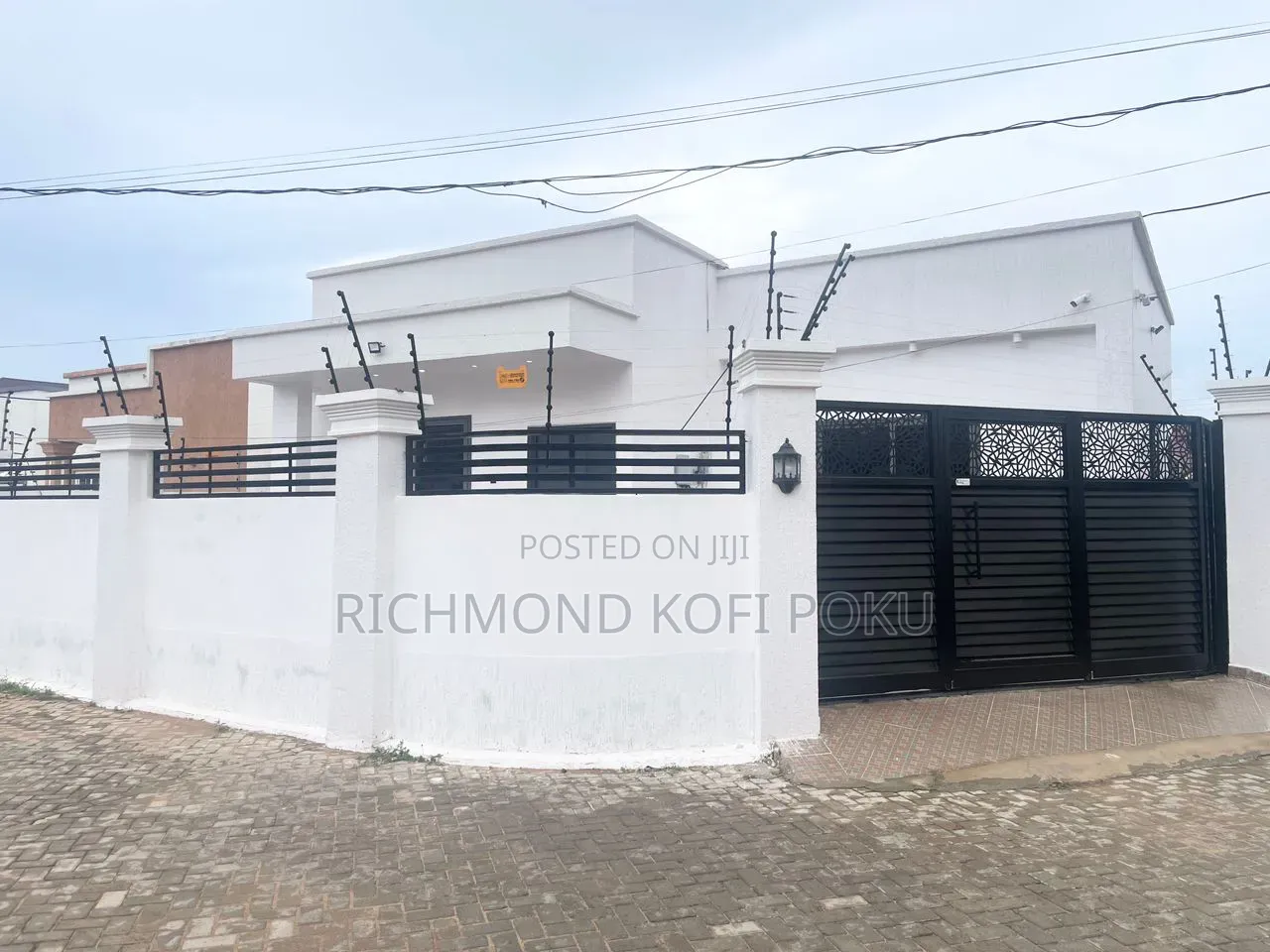 3bdrm House in Kofi'S Realty, Baatsona Total for sale