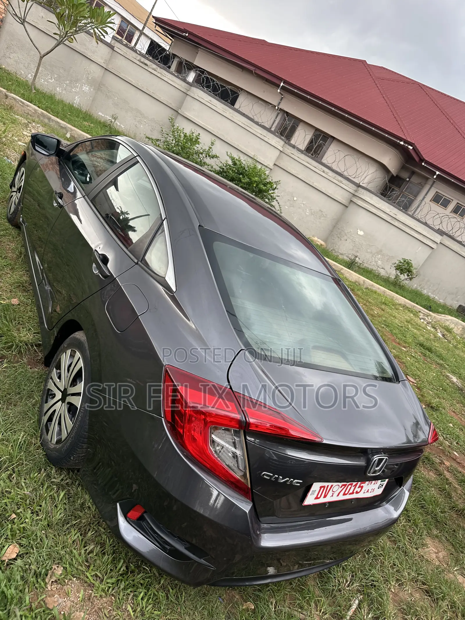 Honda Civic EX 4dr Sedan (2.0L 4cyl) 2017 Gray