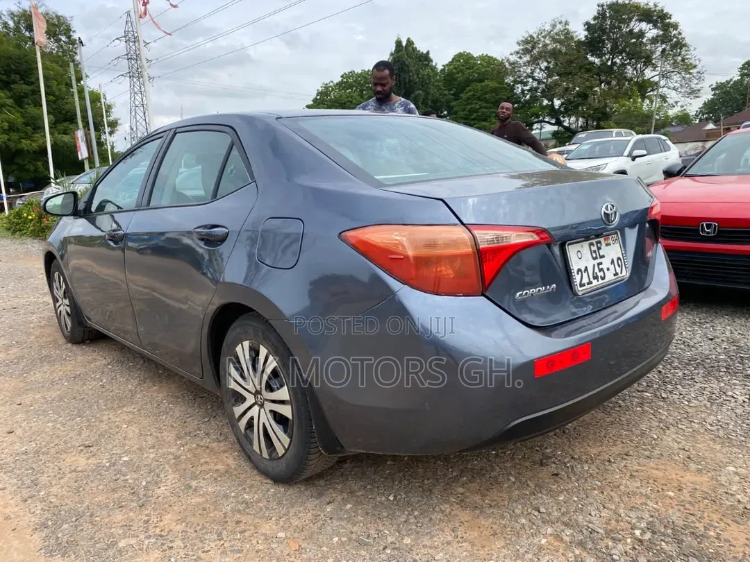 Toyota Corolla 2016 Blue