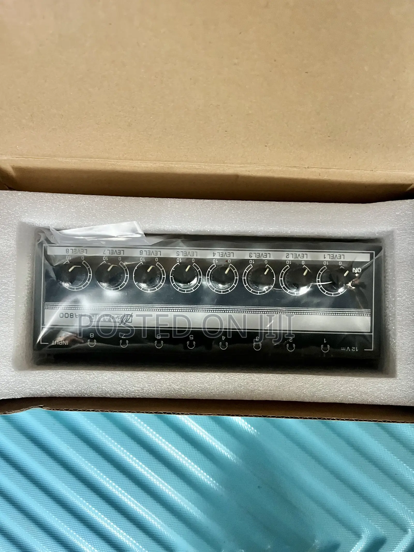 8-Channel Headphone Amplifier (Ha800)