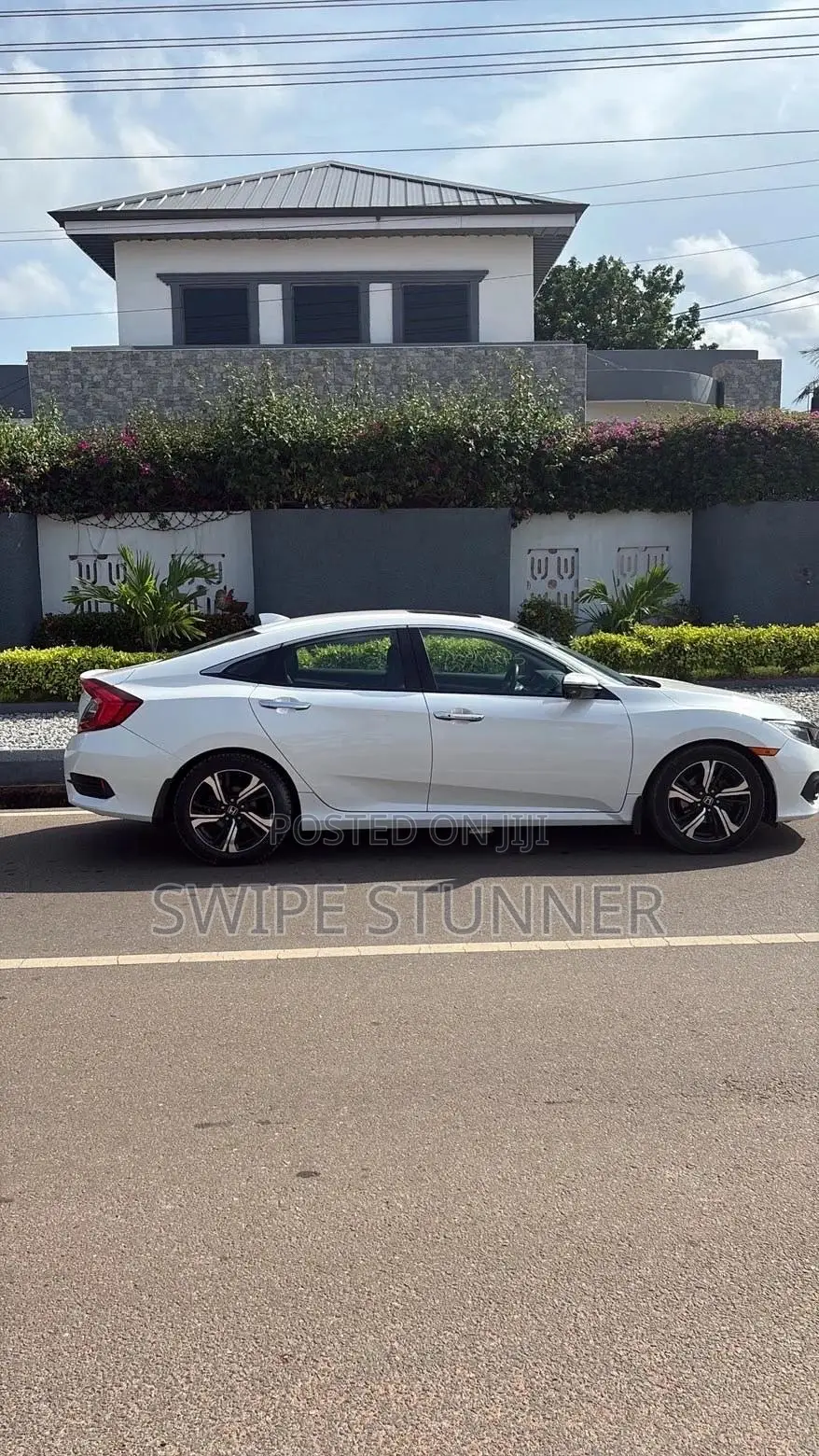 Honda Civic Touring 4dr Sedan (1.5L 4cyl) 2017 White
