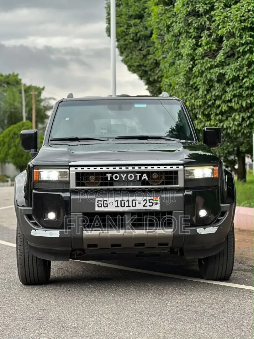 Toyota Land Cruiser Prado 2.8 2025 Black
