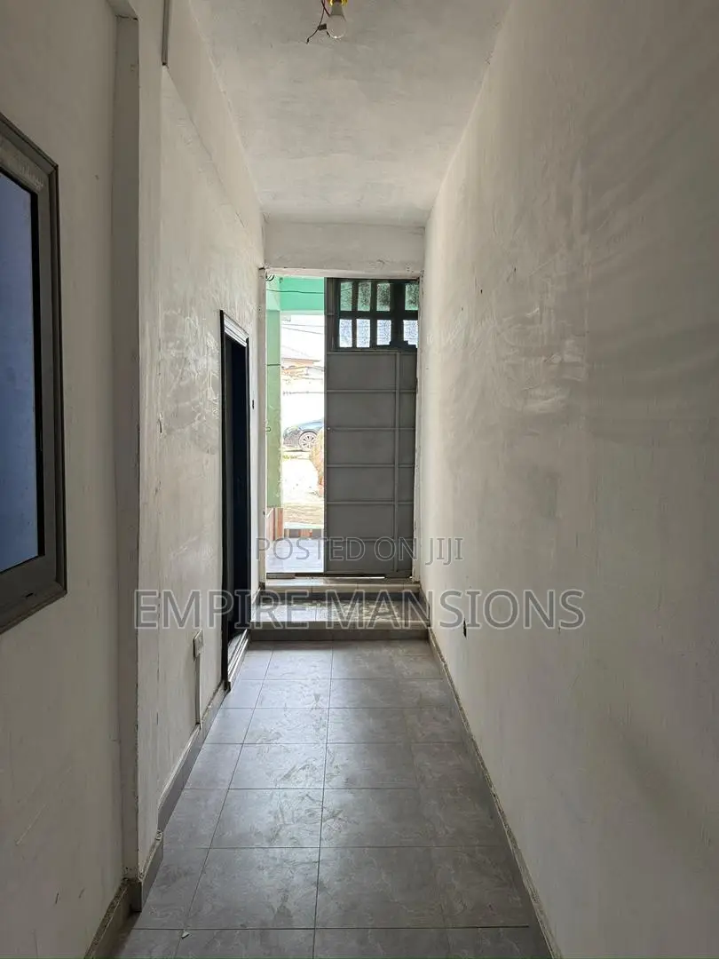 1bdrm House in George Bush Highway, Hong Kong for rent