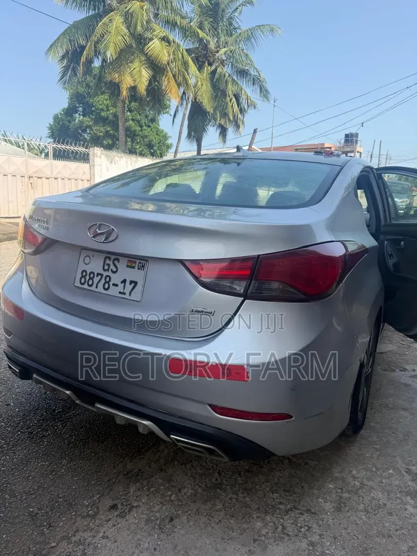 Hyundai Elantra 2013 Silver