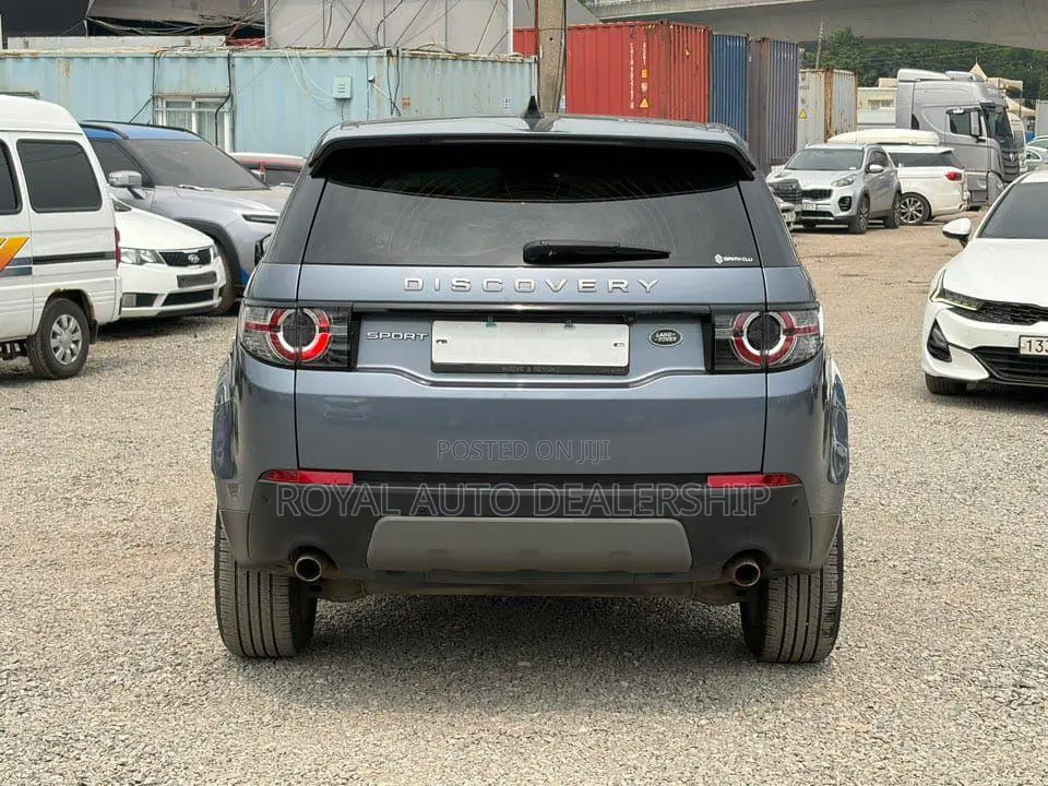Land Rover Discovery 2018 Blue