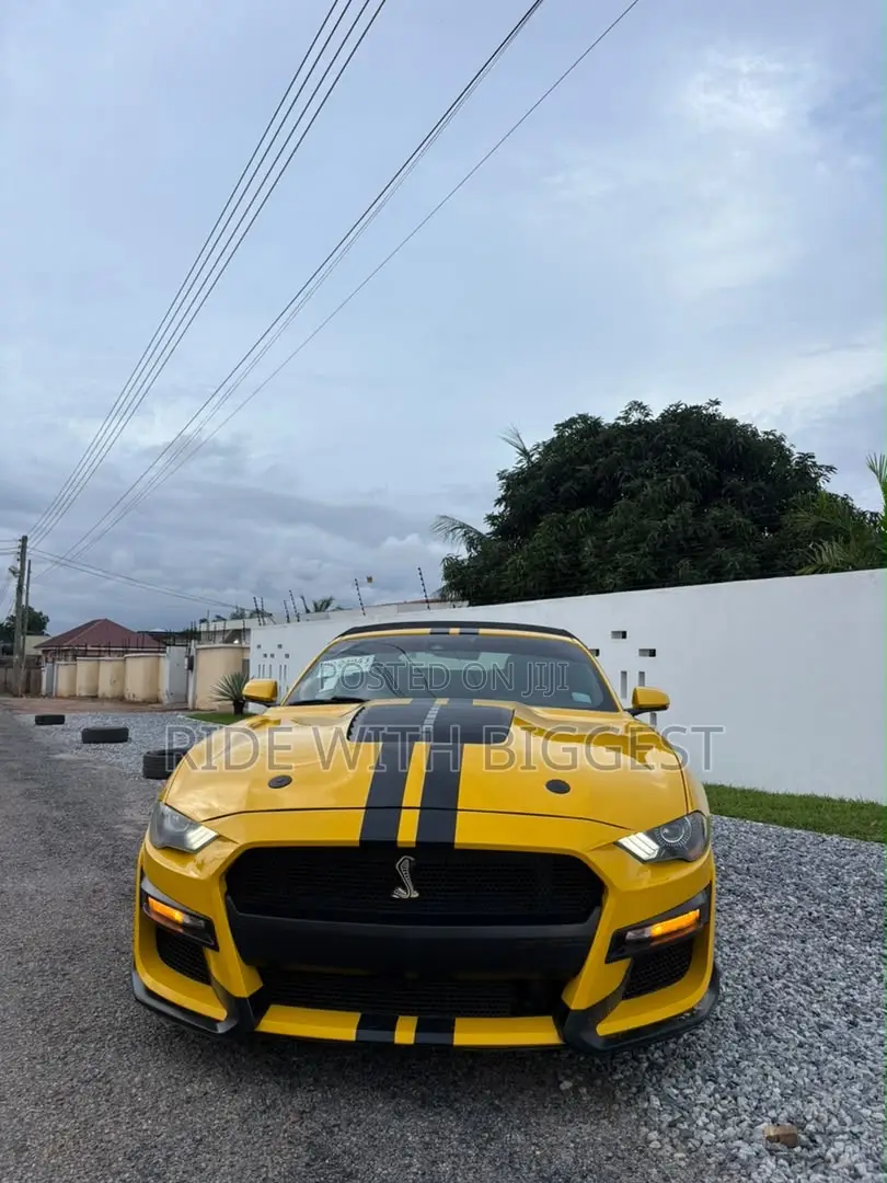 Ford Mustang 2021 Yellow