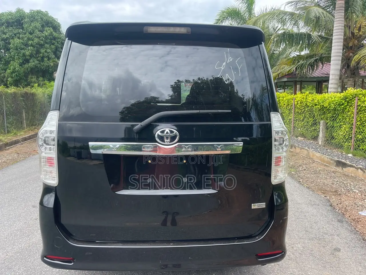 Toyota Voxy 2013 Black