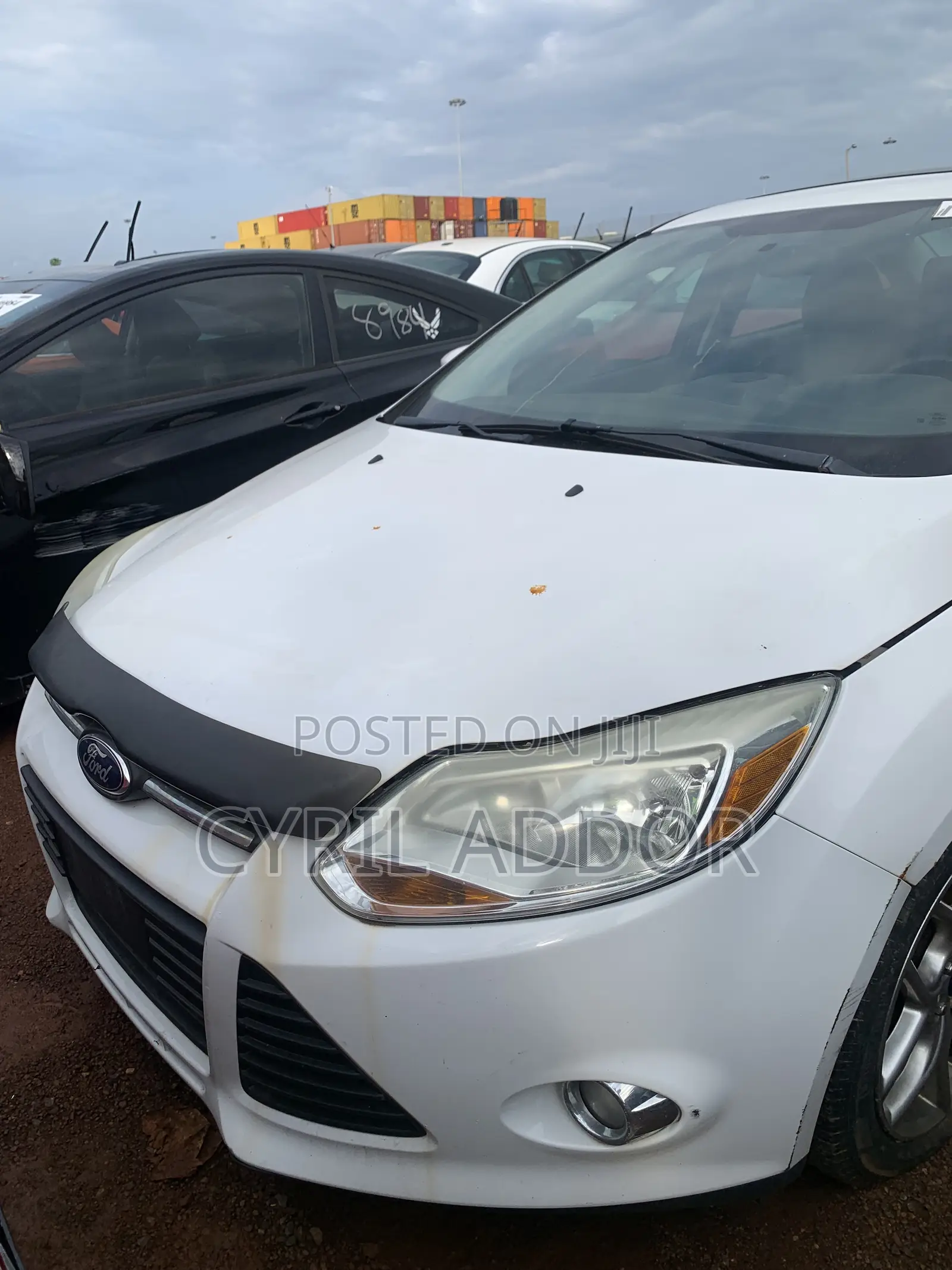 Ford Focus SE Sedan FWD (2.0L 4cyl 5M) 2013 White