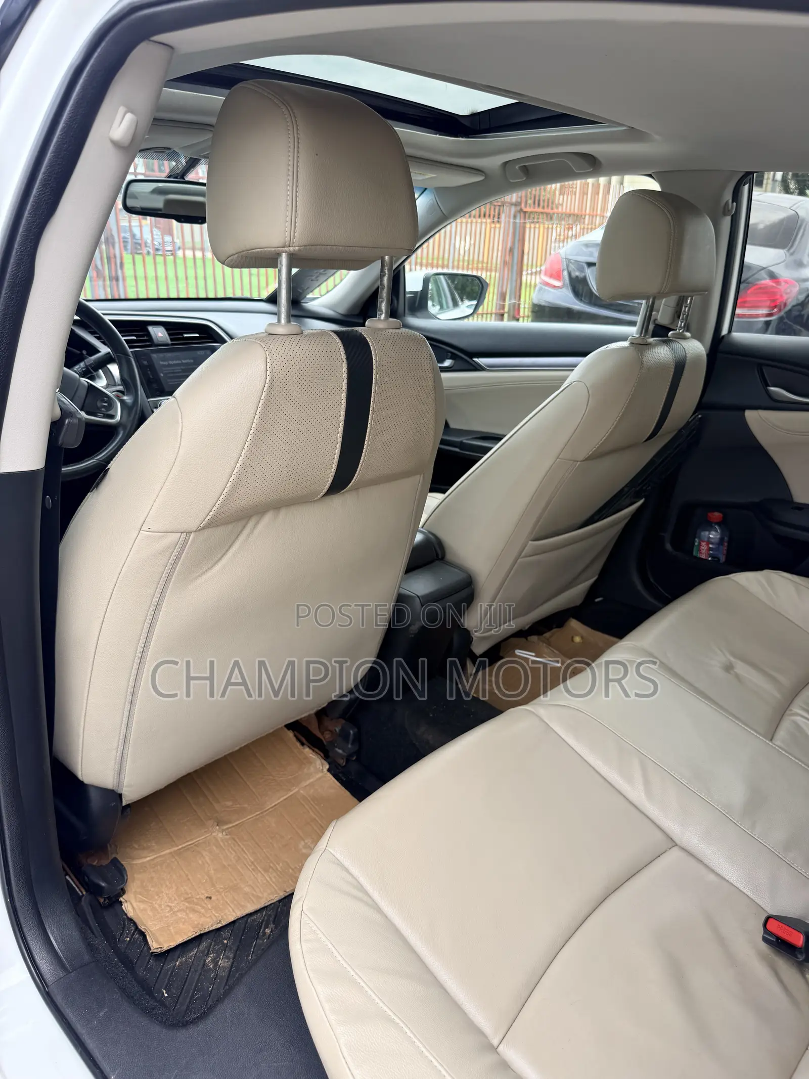 Honda Civic EX-L 4dr Sedan (1.5L 4cyl) 2017 White