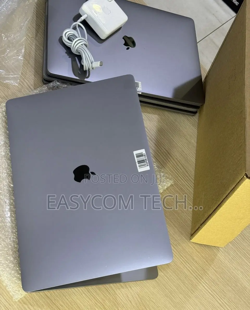 Laptop Apple MacBook Pro 2018 32GB Intel Core i7 SSD 512GB