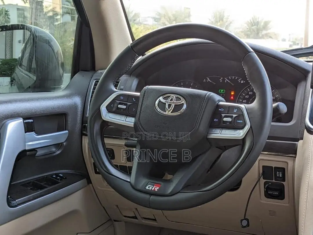 Toyota Land Cruiser 4.0 V6 GX-R 2015 Black