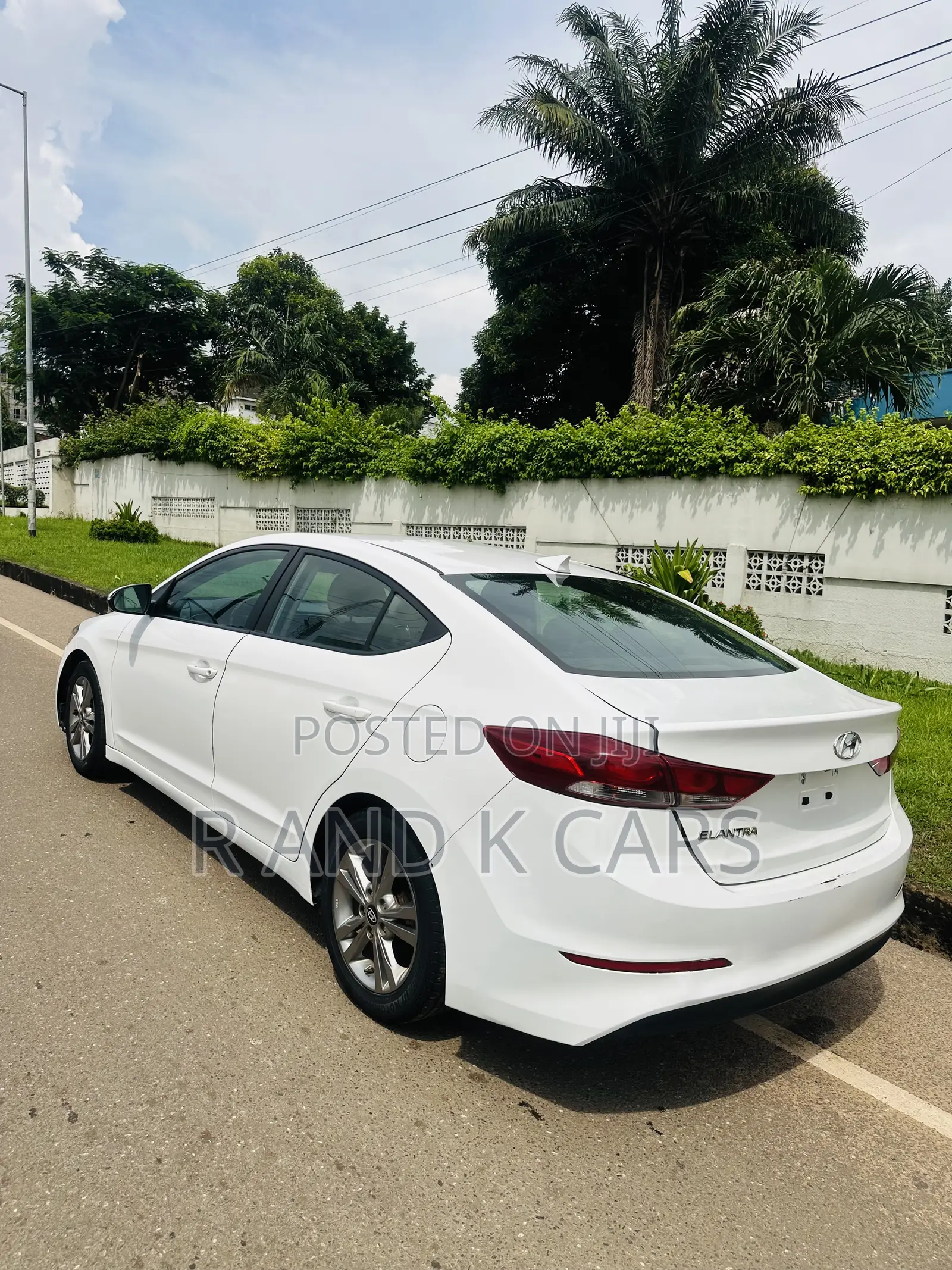 Hyundai Elantra ECO Sedan FWD (1.4L 4cyl 7A) 2017 White
