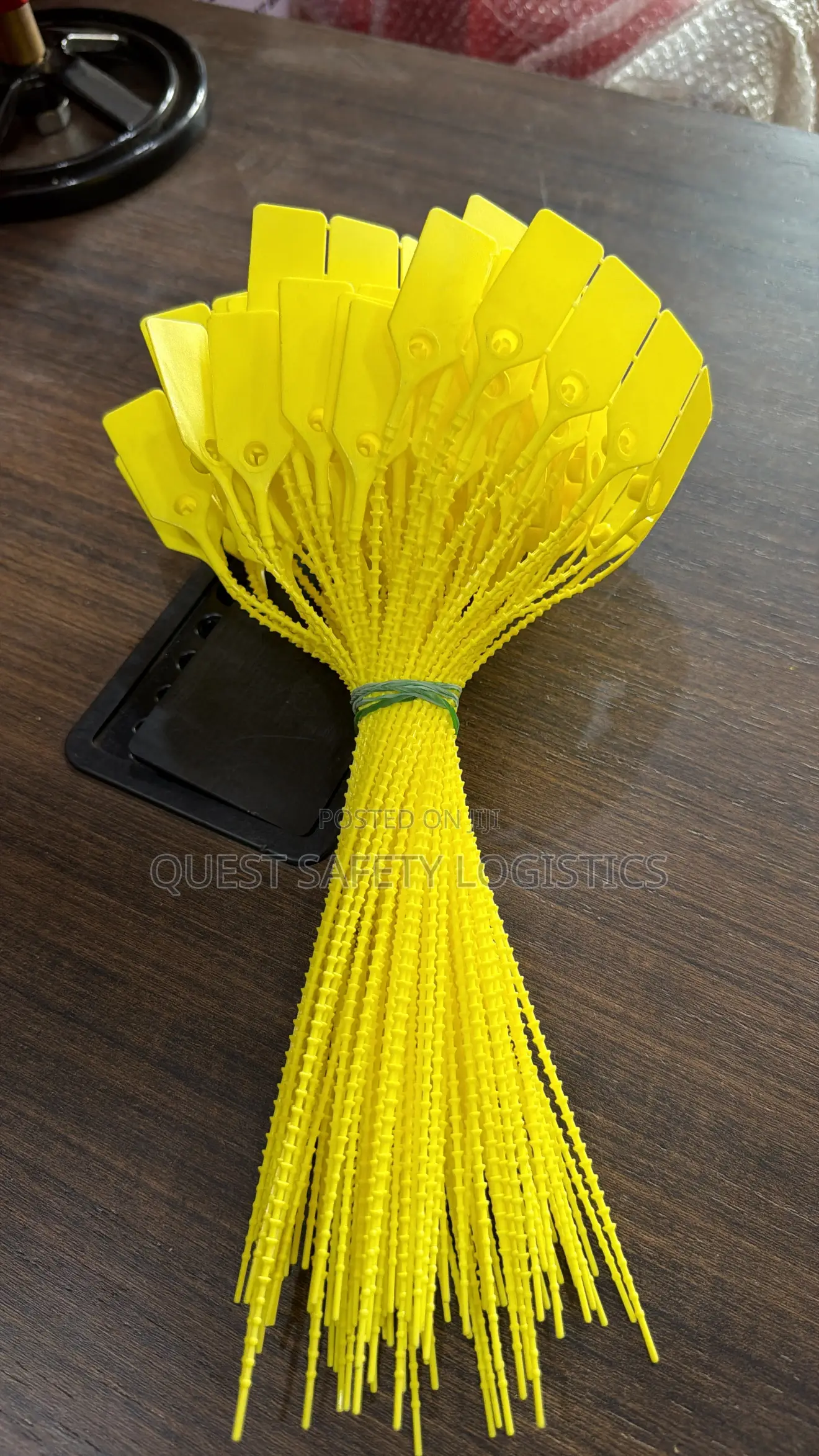 Safety Seal Small