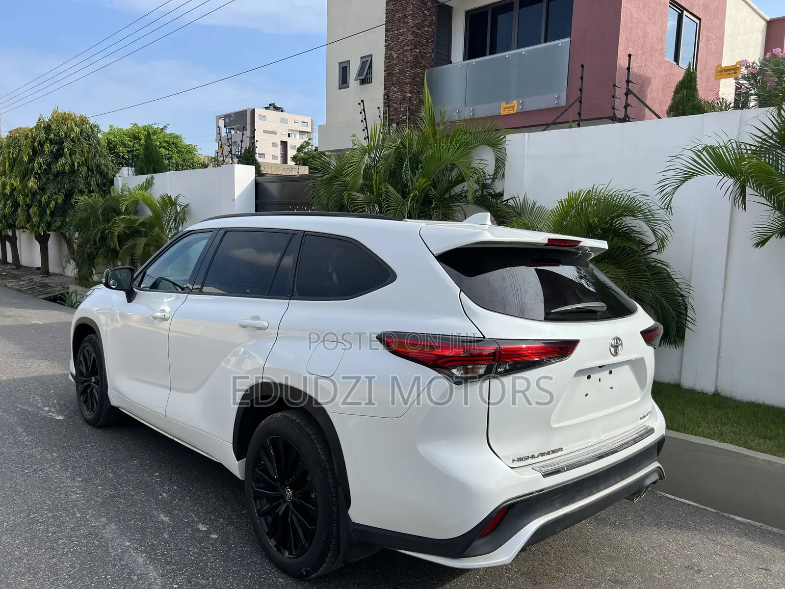 Toyota Highlander XSE AWD 2023 White