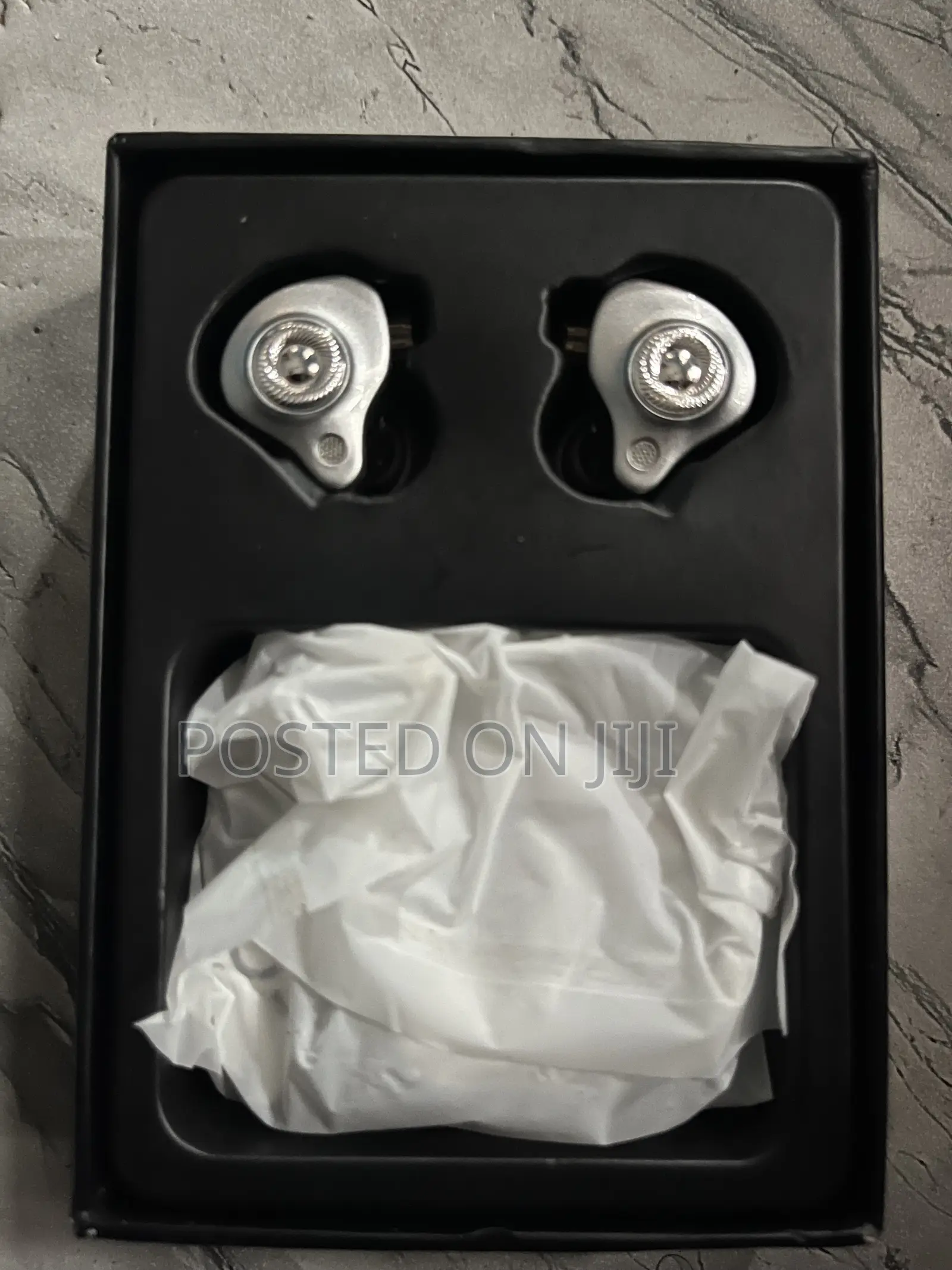 In-Ear Monitor