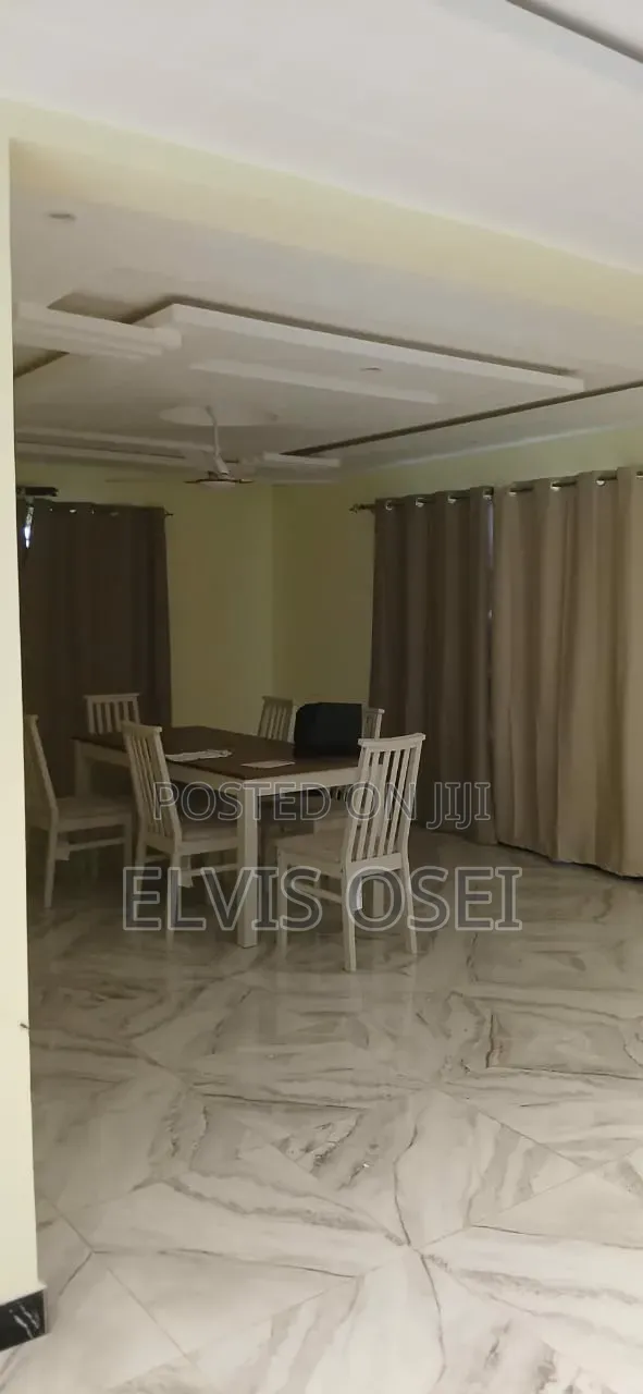 5bdrm House in Amasaman, Accra Metropolitan for sale