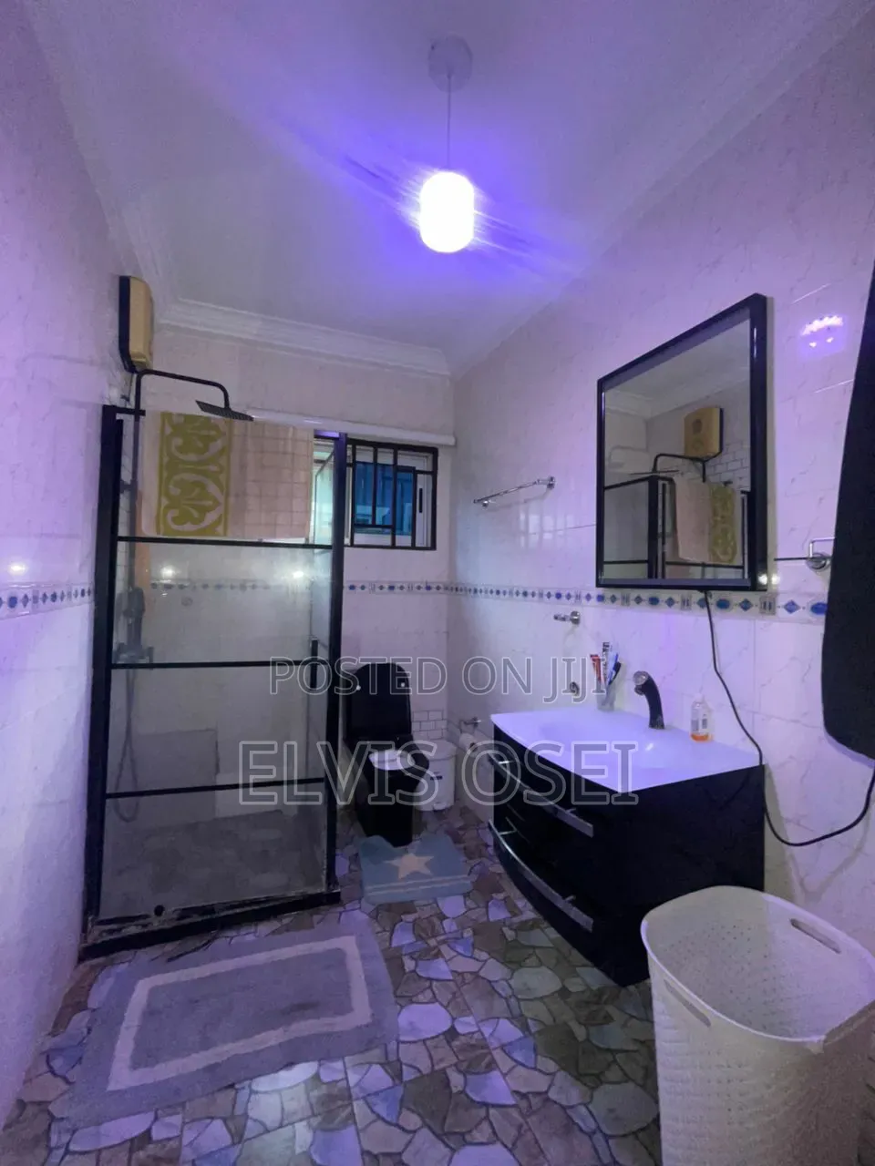 5bdrm House in Amasaman, Accra Metropolitan for sale