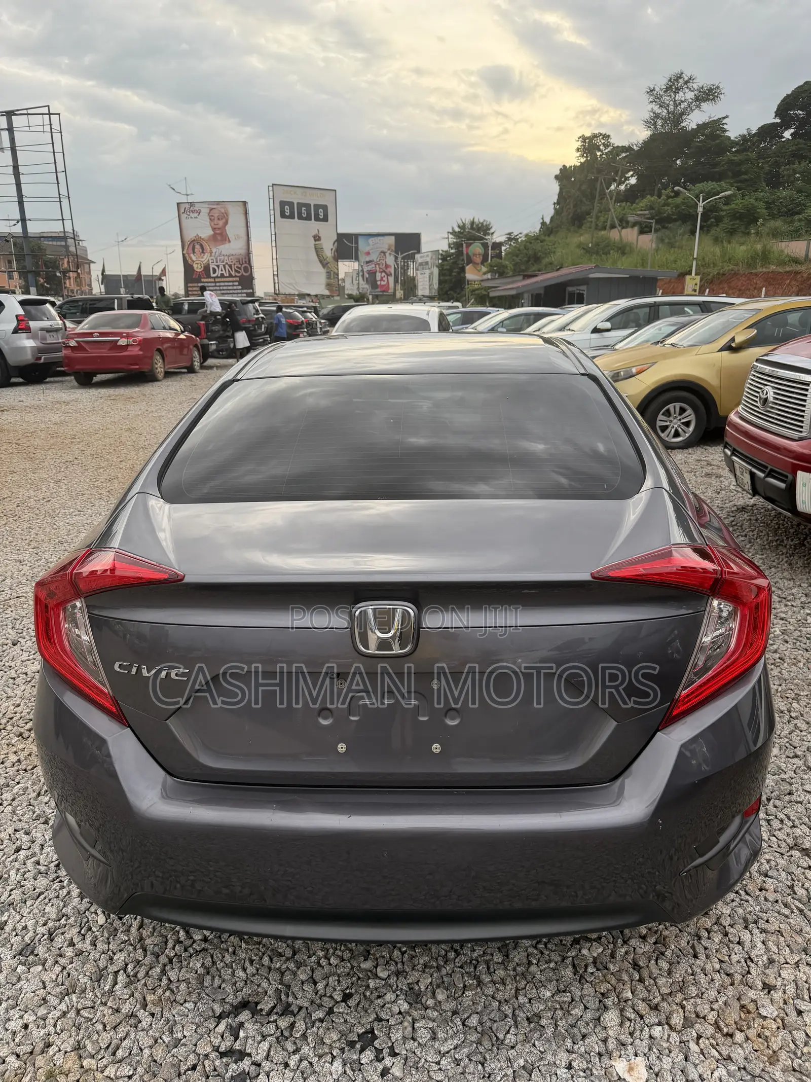 Honda Civic LX 4dr Sedan (2.0L 4cyl) 2016 Gray